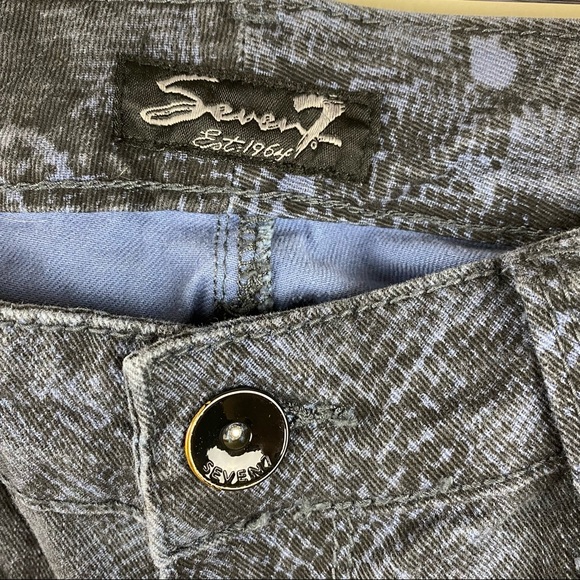 Seven7 snakeskin print jeans size 10 - Picture 3 of 6